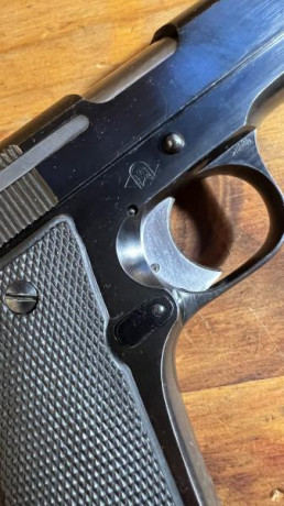 Vendo pistola Star B 9mm parabellum procedente de la Guardia Civil. Acabado brillante excelente y cañón 22