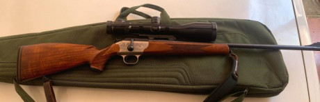 Se vende blaser R93 luxus España en 7mm Rm, lleva magnaport.
Rifle con tiempo pero muy poco uso ( 50 tiros 12