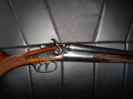 Se vende escopeta Victor Sarrasqueta calibre 24 yuxtapuesta, bastante bien cuidada para los años que tiene 02