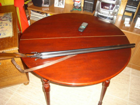 Se vende escopeta Victor Sarrasqueta calibre 24 yuxtapuesta, bastante bien cuidada para los años que tiene 00