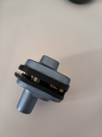 Hola, vendo accesorios varios:

1.- Funda de Nylon para arma corta , es universal.

2.- 5 cajas de plástico 80