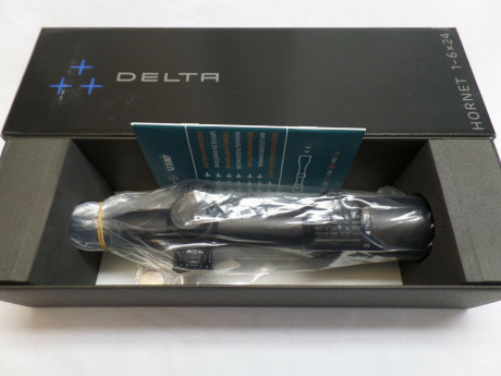 Visor Delta casi sin uso, lo he llevado solamente al campo de tiro 5 veces sobre un 30-30. Trae la caja 01