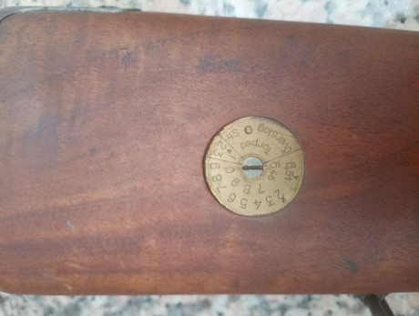 El rifle sueco de 6,5X55 del año 1900 , con todos los números coincidentes, lo vendo con bocacha , funda 00