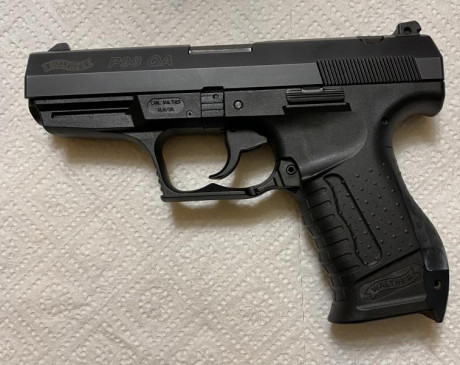 Vendo Walther P99 QA 40S&W en perfecto estado solo a tirado 500 tiros, 
El está en Barcelona
Precio 00
