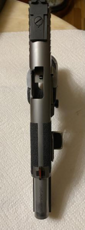 Vendo STI 40 S&W fabricada por Prommersberger, la pistola esta impecable, tiene poco uso, esta nitrurada.
Se 00