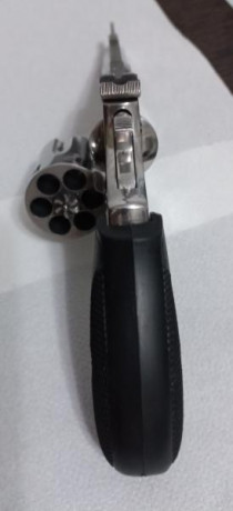    ***Encontrado, gracias a todos por el interés***   

Busco revolver Astra NC6 Inox., de 4 pulgadas, 21