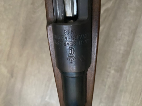 Vendo rifle Carl Gustav calibre 6,5x55 perfecto estado con toda la numeracion en cada parte arma año 1916, 01