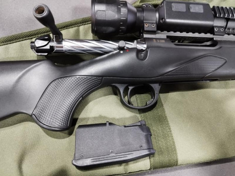 Hola a todos.
Pongo a la venta un Franchi Horizon calibre 30-06.
Habrá disparado dos cajas de balas. Utilizado 30
