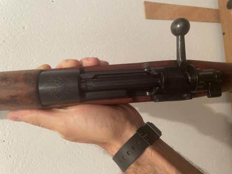 Pongo a la venta fusil vz24 en un estado inmejorable 
Cal 8x57
Precio 650€ 01
