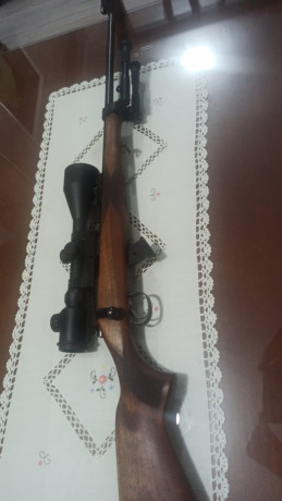 Se vende carabina Cz 452 calibre 22 Rl con visor y bipode. 00
