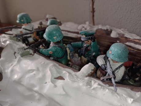 Diorama de la Batalla de Krasny Bor representado por 1 Oficial y 4 Voluntarios de la División Azul en 01