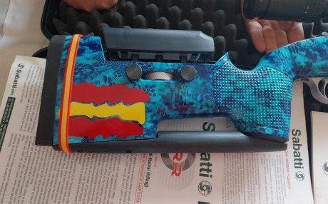 Por haberme retirado de F-Class vendo mi equipo compuesto por:
- Rifle Sabatti Tactical Syn en calibre 12