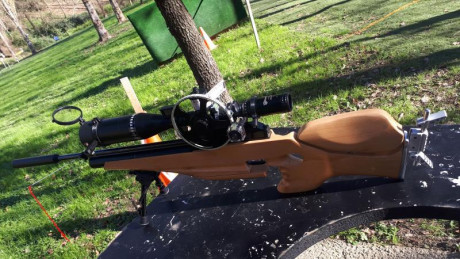 Vendo carabina hw100 4,5mm 16julios con culata para field target.
La vendo por que quiero comprarme otro 00