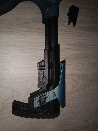 Se vende escopeta repetidora calibre 12 , tipo AR15, marca Atlas forces.
Precio 650€
Incluye :
Cargador 00