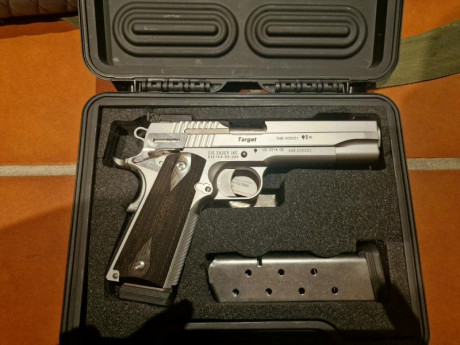 Vendo Pistola sig sauer 1911 calibre 45 
Precio 1.000€
Guiada en F
2 Cargadores 
Arma en muy buen estado 02