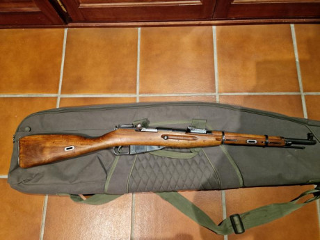 Vendo Carabina Mosin Nagant calibre 7,62x54 russian
En muy buen estado, mejor ver.
El arma se encuentra 02