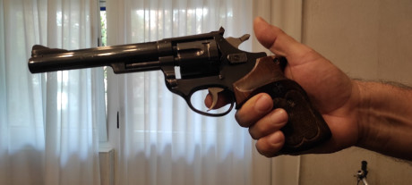 Vendo las siguientes armas:

1.- Walther GSP EXPERT calibre 22 lr + carro de 32 S&W ........................: 10