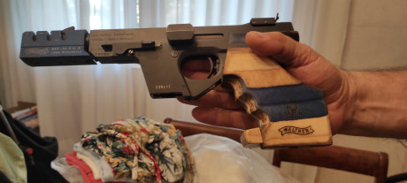 Vendo las siguientes armas:

1.- Walther GSP EXPERT calibre 22 lr + carro de 32 S&W ........................: 100