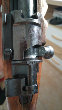 Hola buenos días vendo Mauser K98 versión tirador, sin la mira, números coincidentes. Precio 2000 euros. 01