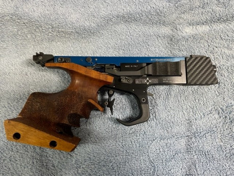Pongo a la venta esta magnífica pistola para fuego central en calibre 32 S&W, el motivo es por cambio 01