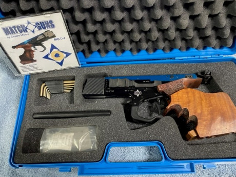 Pongo a la venta esta magnífica pistola para fuego central en calibre 32 S&W, el motivo es por cambio 00