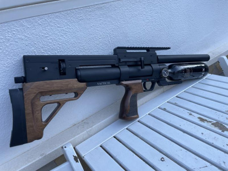 Vendo carabina con muy poco uso es muy muy precisa calibre 5,5.
Precio 1100€ más envió 22