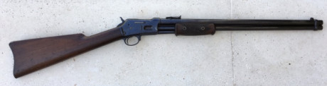 - RIFLE DE LA MARCA COLT MODELO LIGHTNING (RELÁMPAGO) DE TROMBÓN. 
- CALIBRE 44-40.
- EN PERFECTO ESTADO 01