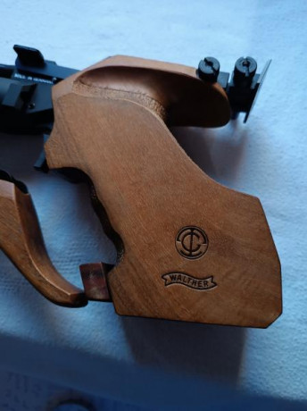 Buenas tardes
Cambio cachas de pistola de aire comprimido Walther LPM-1 talla M (Mediana), por cachas 00