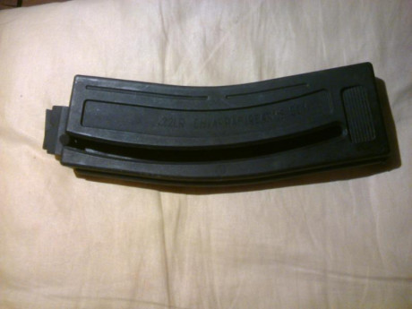 Vendo accesorios y repuestos varios:
2 agujas percutoras 30 € el par
1 cargador para Chiappa M 4 ( Nuevo 10