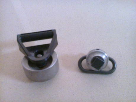 Vendo accesorios y repuestos varios:
2 agujas percutoras 30 € el par
1 cargador para Chiappa M 4 ( Nuevo 22