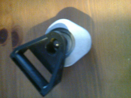 Vendo accesorios y repuestos varios:
2 agujas percutoras 30 € el par
1 cargador para Chiappa M 4 ( Nuevo 20