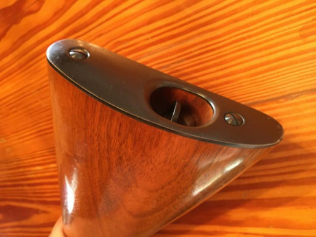 - SE VENDE CARABINA FN BROWNING DEL CALIBRE.22 LR.
- FABRICADA EN HERSTAL, BÉLGICA. 
- DESMONTABLE. 
- 00