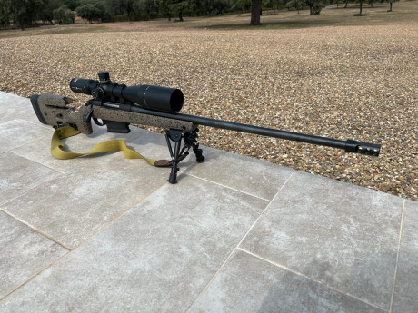 Un amigo vende este equipo para tiro a larga distancia consistente en Bergara B14 Hunting Match Rifle 02