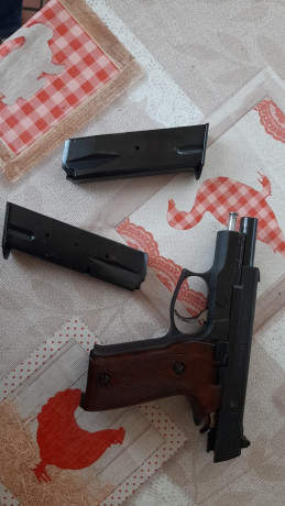 Por limpieza de armero pngo en venta una ASTRA A-80 en estado Bueno Pertenecia a un oficial G.C. y este 10