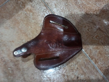 Se vende funda interior para pistola Astra constable 
30€ portes incluidos. 
Saludos 01