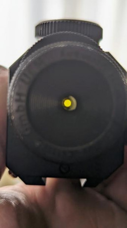 Diópter de la prestigiosa casa Gehmann compuesto por el propio diópter, tubo antirreflejos, iris y portafiltros 00