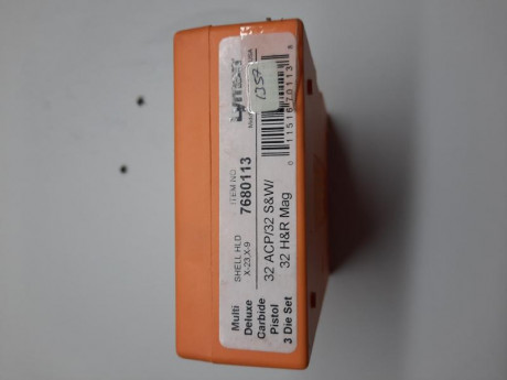 Vendo dies LYMAN calibre 32. 45 euros porte incluido. 02