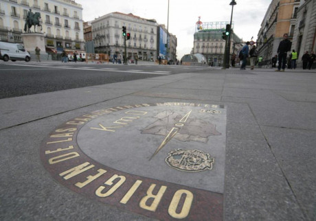 Recién registrado, me presento y saludo a todos desde Madrid. Aunque nuevo aquí, soy un veterano aficionado 20