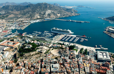 Buenas noches a todos. Rubén desde Cartagena (Murcia).
En beneficio del que le interese, me incluyo en 10