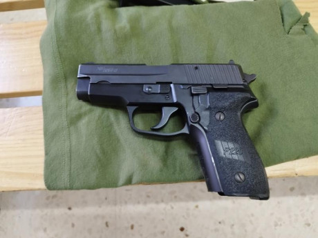 Vendo SIG-SAUER P228 + funda kydex guiada en A, el arma se encuentra en Castellón. Pocos disparos, 400€ 00