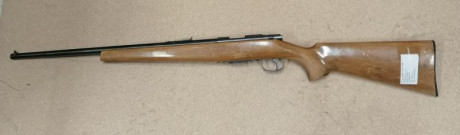 Carabina marca Onena, calibre 22 LR modelo 500 que incluye a diferencia de la 400 una base para ajustar 00