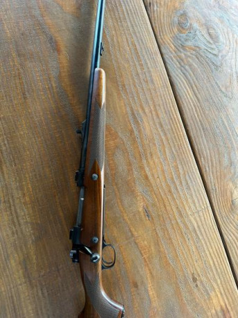 Buenas a todos, Un amigo me pide que le anuncie este rifle. Cualquier duda al teléfono que pondré.  Gracias.

SE 02