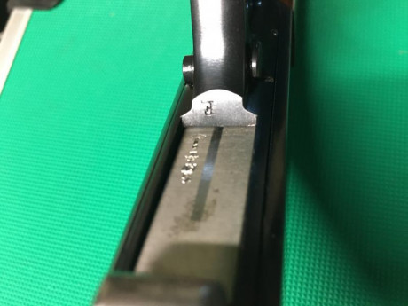 - SE VENDE CARABINA FN BROWNING DEL CALIBRE.22 LR.
- FABRICADA EN HERSTAL, BÉLGICA. 
- DESMONTABLE. 
- 40