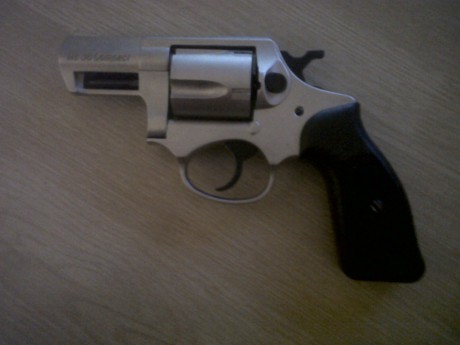Hace años (en el 99 creo) me compré una Walther PPK detonadora, con los marcajes Walther. En el 2004 se 120