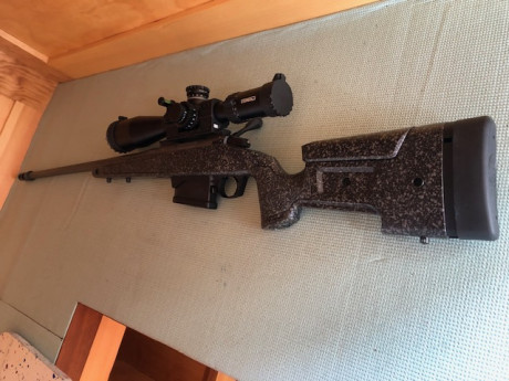 Vendo Bergara Premier  HMR Pro en calibre 300WM con bípode Harris , carril de 20 Moa y freno de boca Bergara. 01