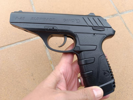 Se vende pistola GAMO P-25 Blowback, funciona con CO2. Funciona perfectamente y está bien a nivel estético. 11