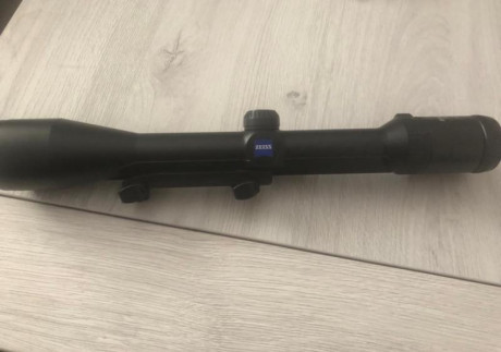 Un amigo me pide por favor que le ponga en esta web este señor visor  para vender, esta impecable como 02