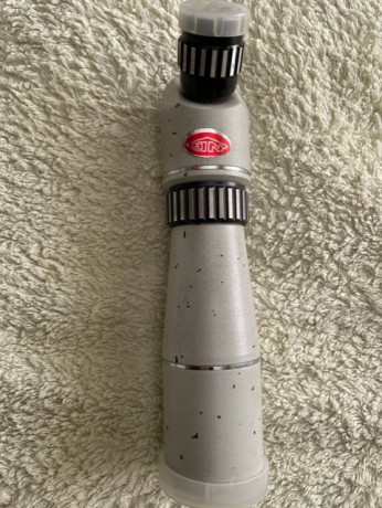 Vendo este telescopio por falta de uso, es un DGJ 20, tiene marcas de uso de los rebotes de los casquillos 01