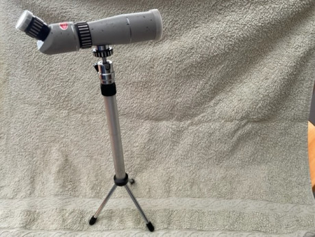 Vendo este telescopio por falta de uso, es un DGJ 20, tiene marcas de uso de los rebotes de los casquillos 00