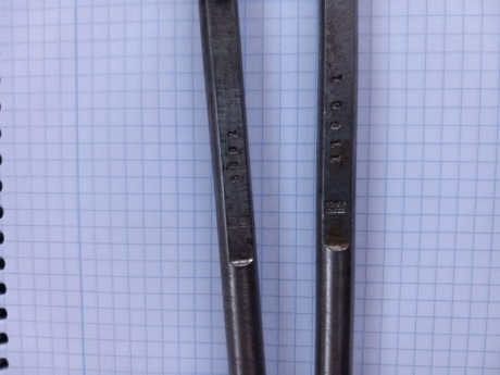Vendo dos agujas percutoras de k98 marcajes nazis ,60€ cada una 01